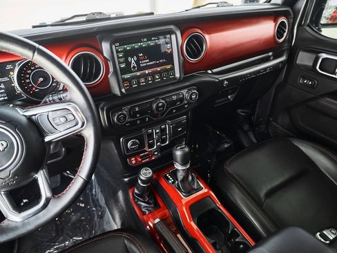 Used 2019 Jeep Wrangler Unlimited Rubicon AWD/4WD image 29
