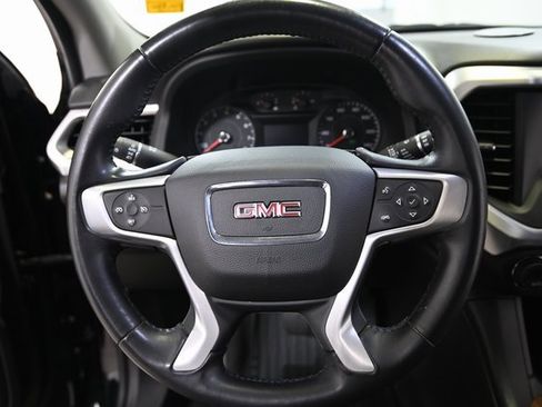 Used 2017 GMC Acadia SLE image 4