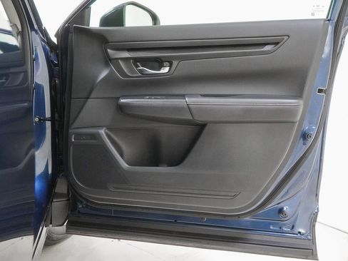 Certified 2025 Honda CR-V EX image 34