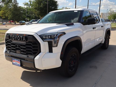 Used 2022 Toyota Tundra TRD Pro AWD/4WD image 9