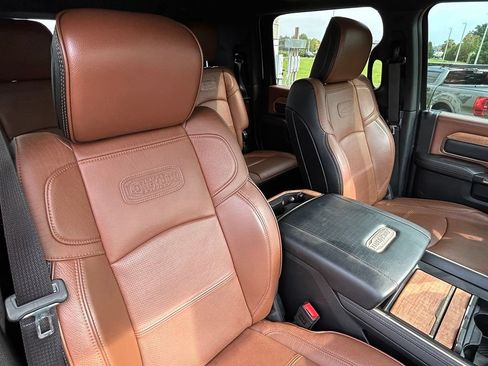 Used 2023 RAM 2500 Limited AWD/4WD image 44