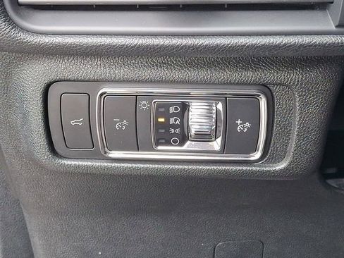 Used 2020 Lincoln Corsair AWD w/ Premium Package image 24