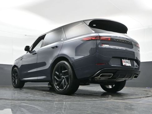 Used 2023 Land Rover Range Rover Sport SE Dynamic image 52
