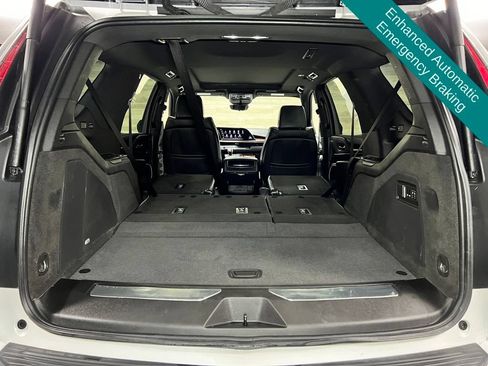 Used 2024 Cadillac Escalade Premium Luxury AWD/4WD image 21