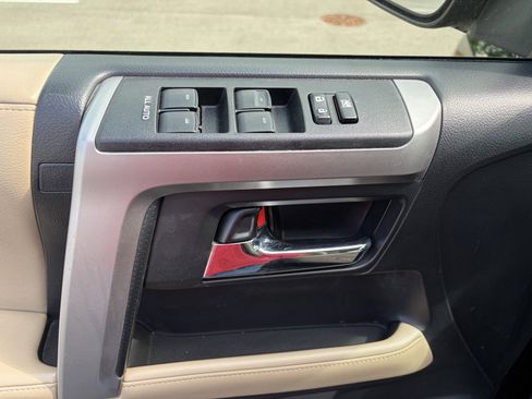 Used 2022 Toyota 4Runner SR5 Premium AWD/4WD image 13