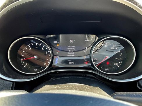 Used 2020 Jeep Compass Limited image 22