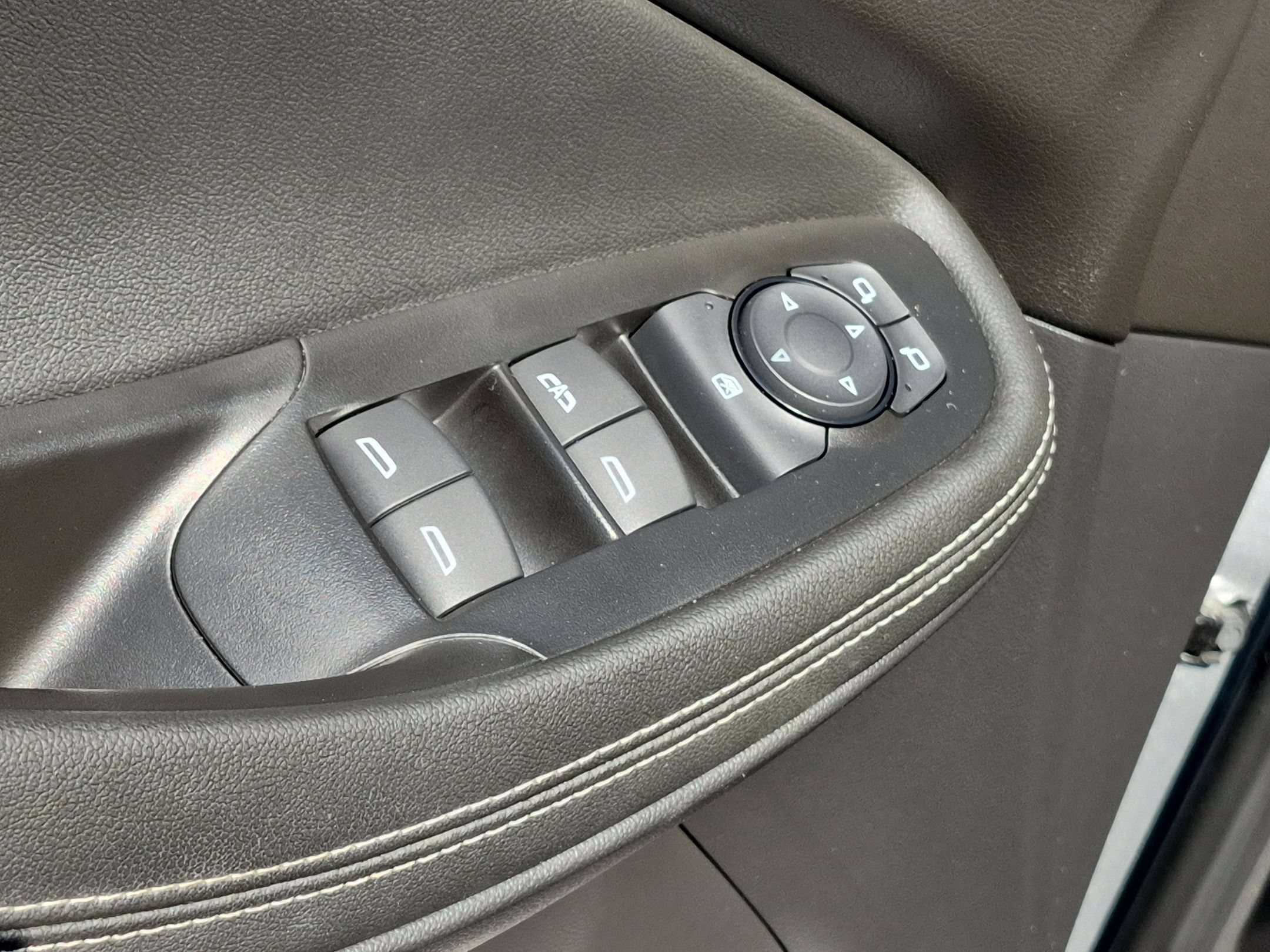 Used 2025 Buick Encore GX Preferred FWD image 22