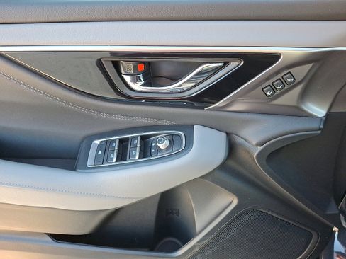 Certified 2025 Subaru Outback Limited image 18