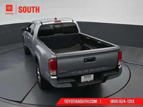 Used 2016 Toyota Tacoma SR5 AWD/4WD image 42