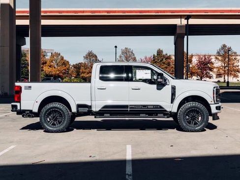 New 2026 Ford F250 Lariat w/ Black Appearance Package image 6