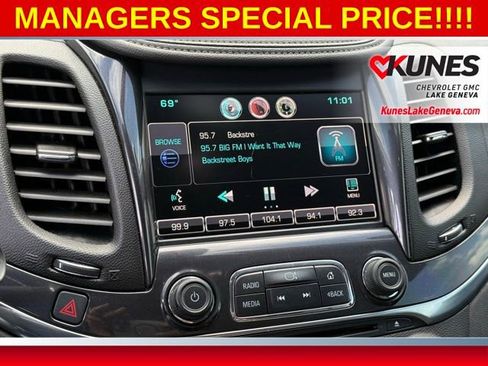 Used 2015 Chevrolet Impala LT w/ Convenience Package FWD image 29