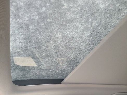 Used 2024 Kia Sorento S w/ Panoramic Sunroof Package image 33