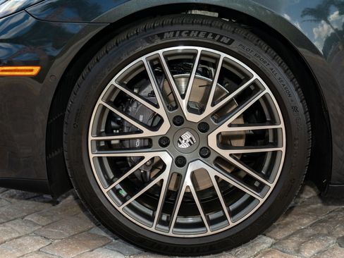 Used 2024 Porsche Panamera w/ Premium Package RWD image 37