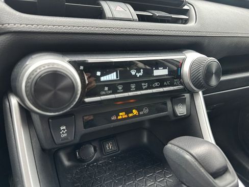 Used 2023 Toyota RAV4 LE image 11