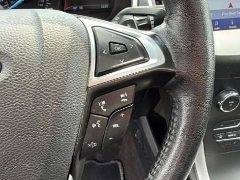 Used 2019 Ford Edge SEL w/ Equipment Group 201A AWD/4WD image 10