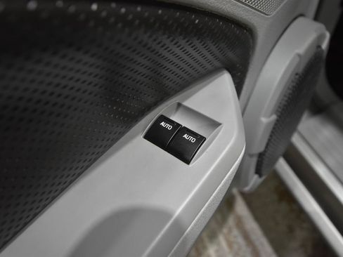Used 2009 Ford Mustang GT RWD image 12