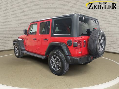 Used 2022 Jeep Wrangler Unlimited Sport AWD/4WD image 7