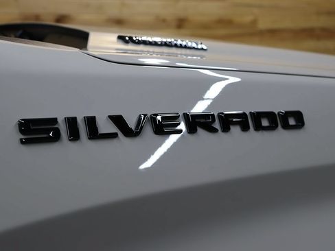 Used 2026 Chevrolet Silverado 1500 Custom w/ Turbomax Blackout Package AWD/4WD image 8