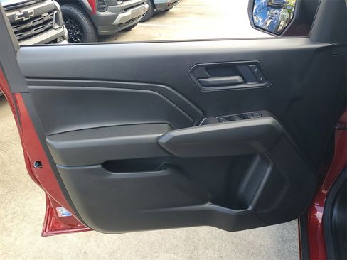 New 2026 Chevrolet Colorado W/T image 11