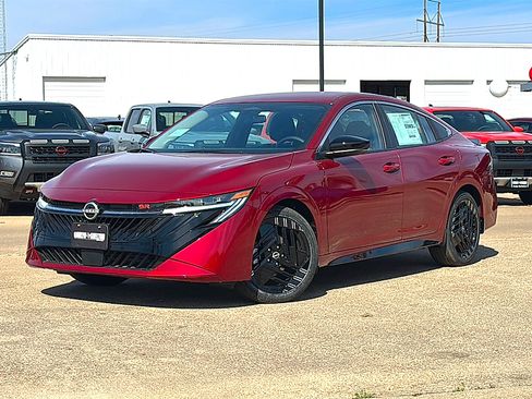 New 2026 Nissan Sentra SR w/ Floor Mat Package image 2