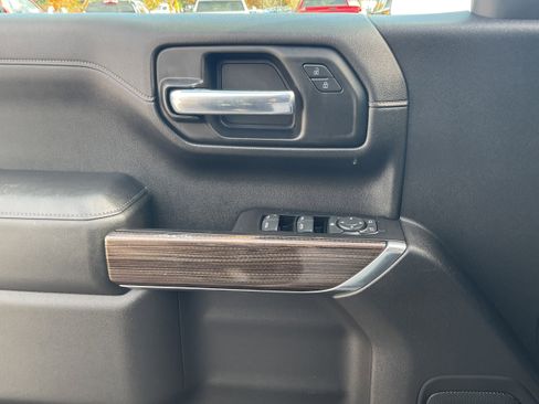 Used 2020 Chevrolet Silverado 1500 RST w/ All-Star Edition image 11