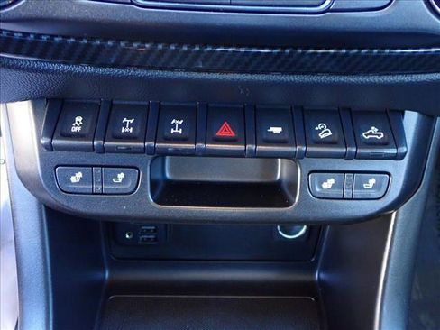 Used 2021 Chevrolet Colorado ZR2 image 18