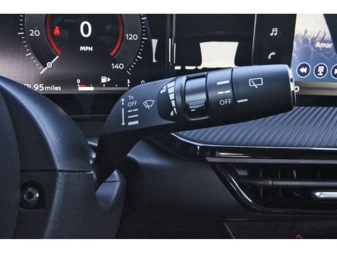 Certified 2025 Nissan Kicks SR w/ Interior Electronics Package FWD image 22