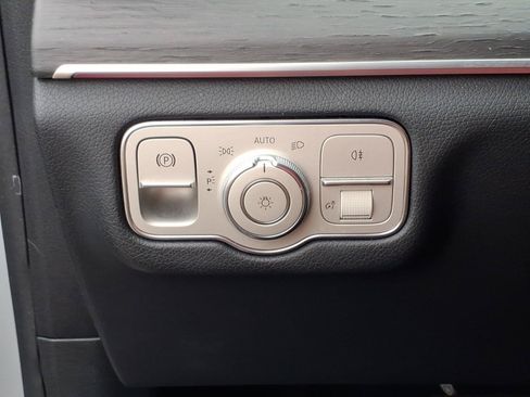 Used 2021 Mercedes-Benz GLE 350 4MATIC image 21