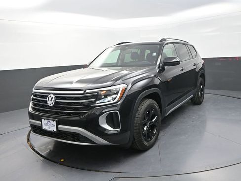 New 2026 Volkswagen Atlas Peak Edition AWD/4WD image 4