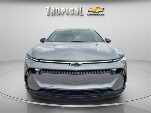 New 2026 Chevrolet Equinox EV LT image 2