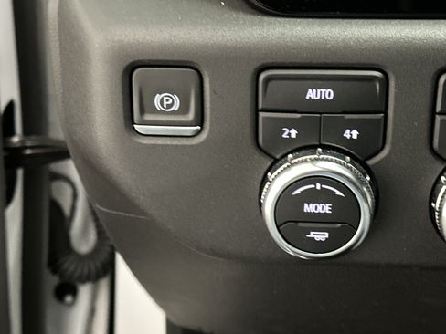 Used 2024 GMC Sierra 1500 Elevation AWD/4WD image 33