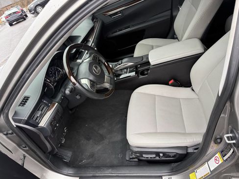 Used 2016 Lexus ES 350 w/ Navigation System Package image 23