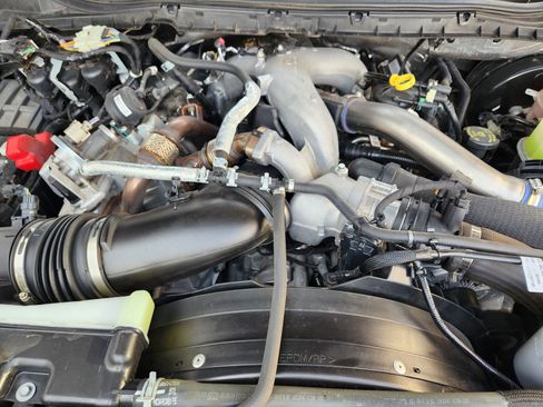 Used 2024 Ford F250 Lariat image 36