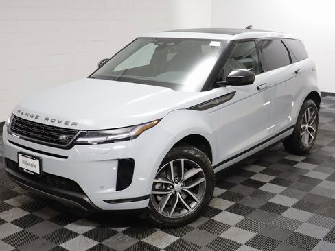 Used 2026 Land Rover Range Rover Evoque S image 2