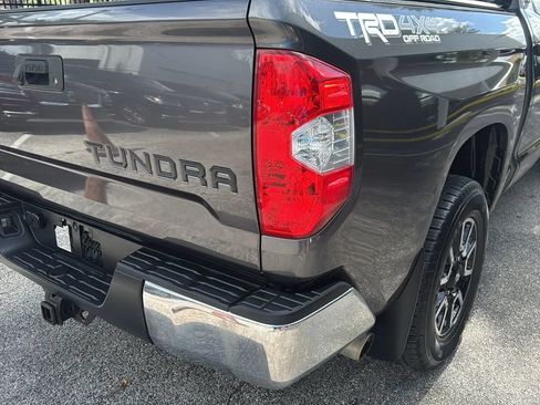 Used 2018 Toyota Tundra SR5 w/ TRD Off Road Package AWD/4WD image 46