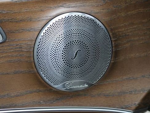 Used 2018 Mercedes-Benz E 300 4MATIC w/ Premium 1 Package image 12