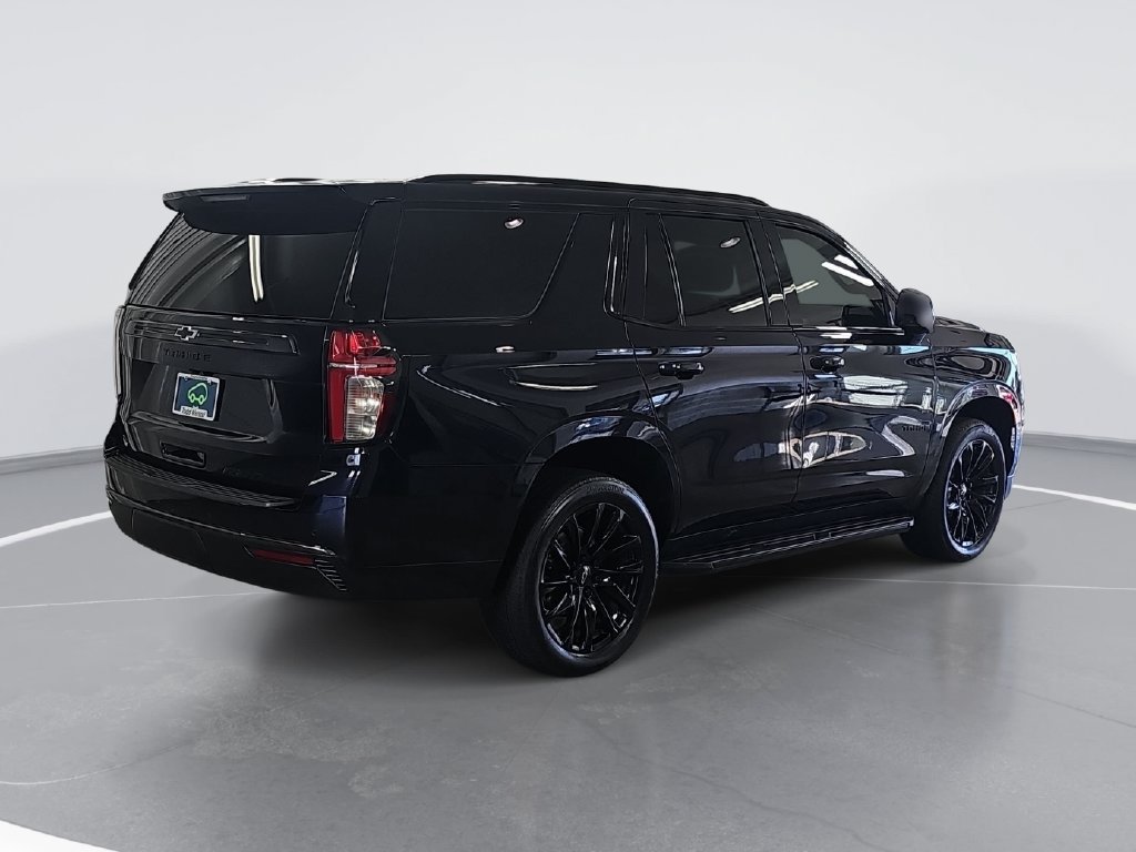 Used 2022 Chevrolet Tahoe RST w/ Luxury Package AWD/4WD image 3