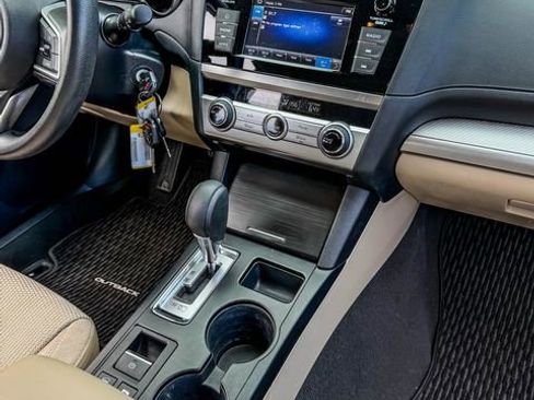 Used 2018 Subaru Outback 2.5i image 31