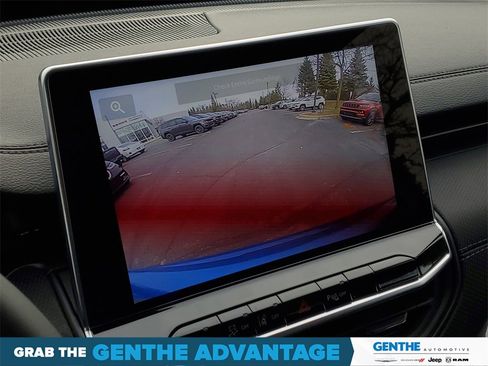 Used 2026 Jeep Compass Limited image 18