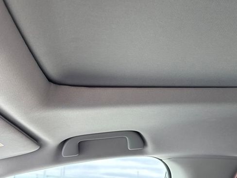 Used 2024 Honda Odyssey Elite image 17