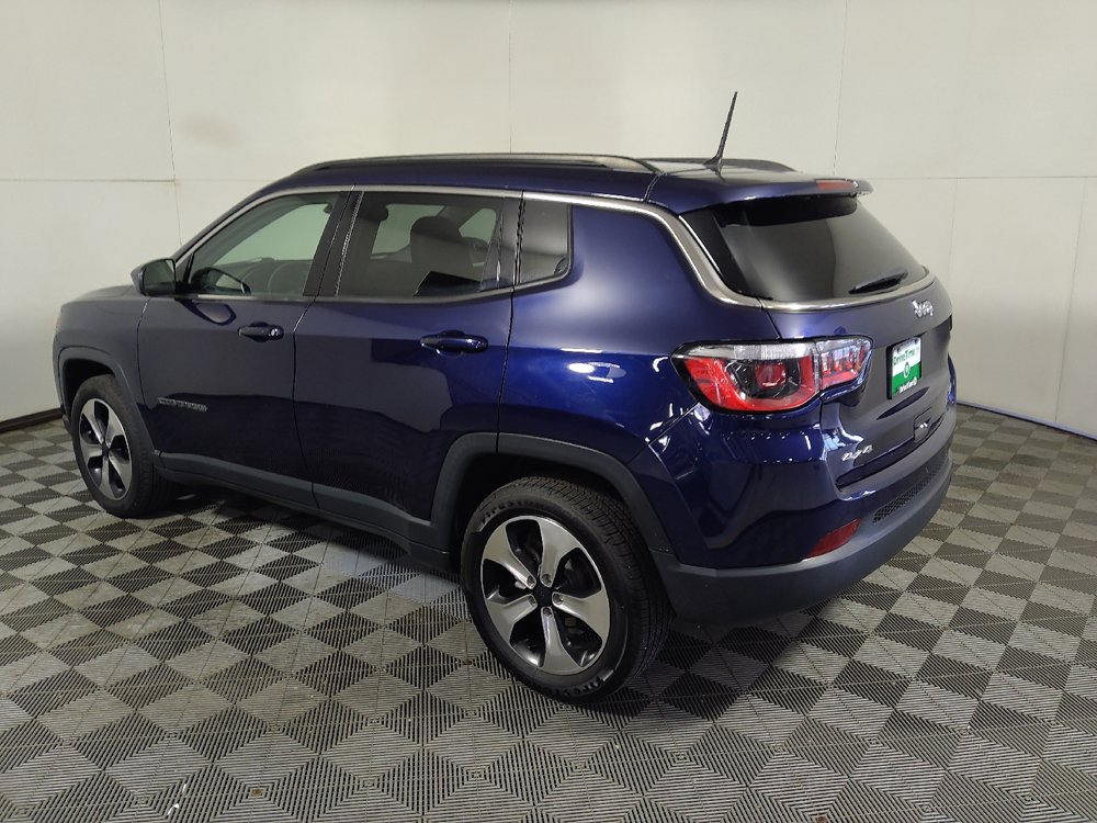 Used 2018 Jeep Compass Latitude w/ Cold Weather Group AWD/4WD image 5