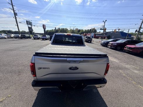 Used 2015 Ford F150 Lariat w/ Equipment Group 502A Luxury AWD/4WD image 47