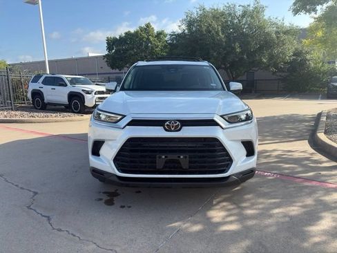 Certified 2025 Toyota Grand Highlander AWD Hybrid image 2