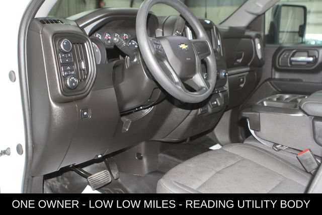 Used 2025 Chevrolet Silverado 3500 W/T AWD/4WD image 15