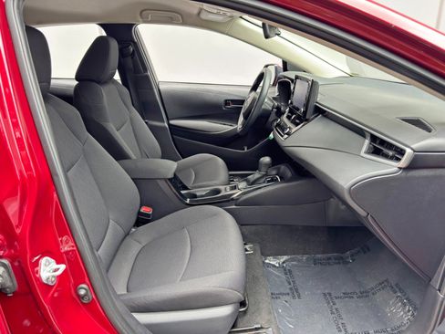 Used 2022 Toyota Corolla LE FWD image 14