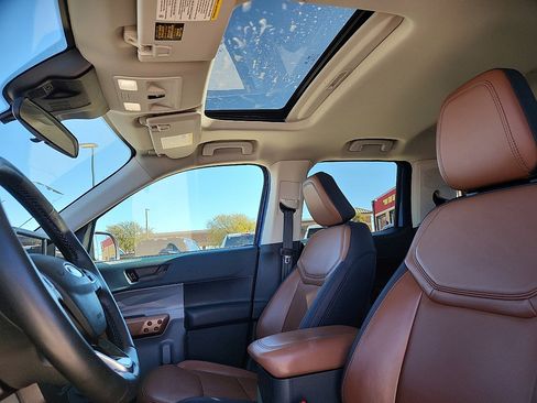 Used 2023 Ford Maverick Lariat w/ Lariat Luxury Package image 7