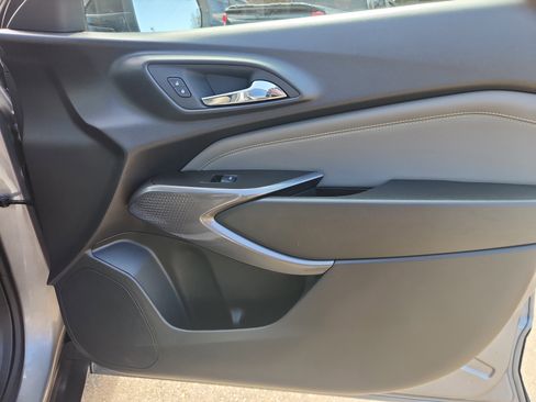 Used 2024 Chevrolet Trax ACTIV w/ Sunroof Package image 49