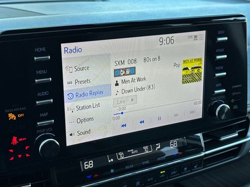 Certified 2023 Toyota Sienna Limited image 20