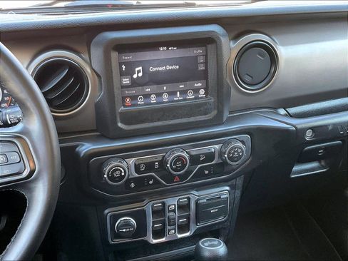 Used 2020 Jeep Wrangler Unlimited Sport S image 19