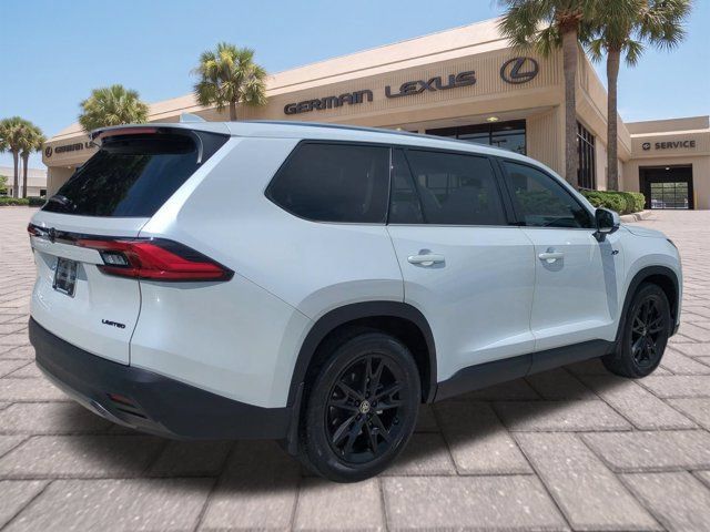 Used 2024 Toyota Grand Highlander FWD image 4